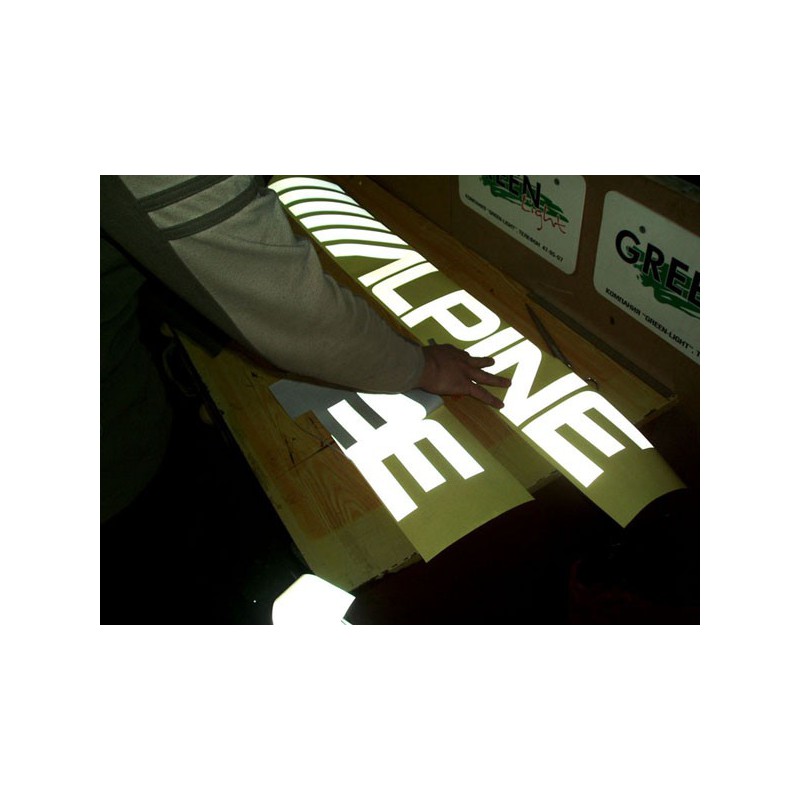 Kliendi disainiga reflektorkleebised